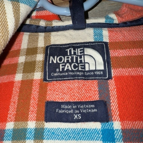 The North Face Jackets & Coats - XS North Face Jacket with Plaid Lining - Picture 4 of 6